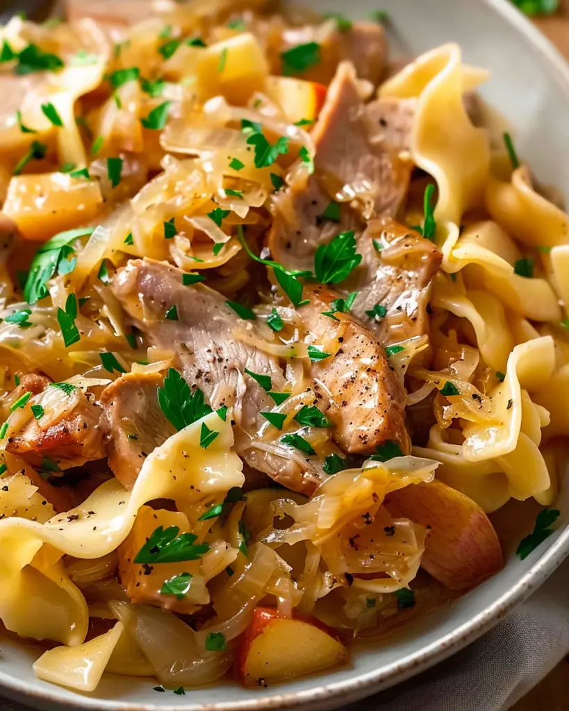 Tender Pork Sauerkraut and Noodles – theamazingfood